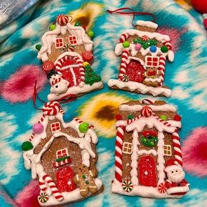 NWT Lot of 4 Gingerbread House Ornaments